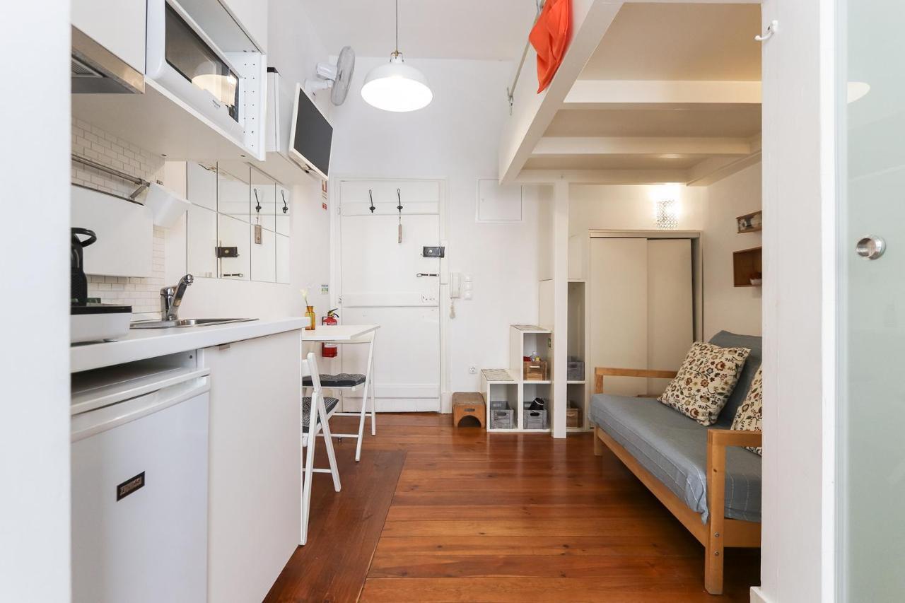 Santos Tiny By Homing * Lissabon